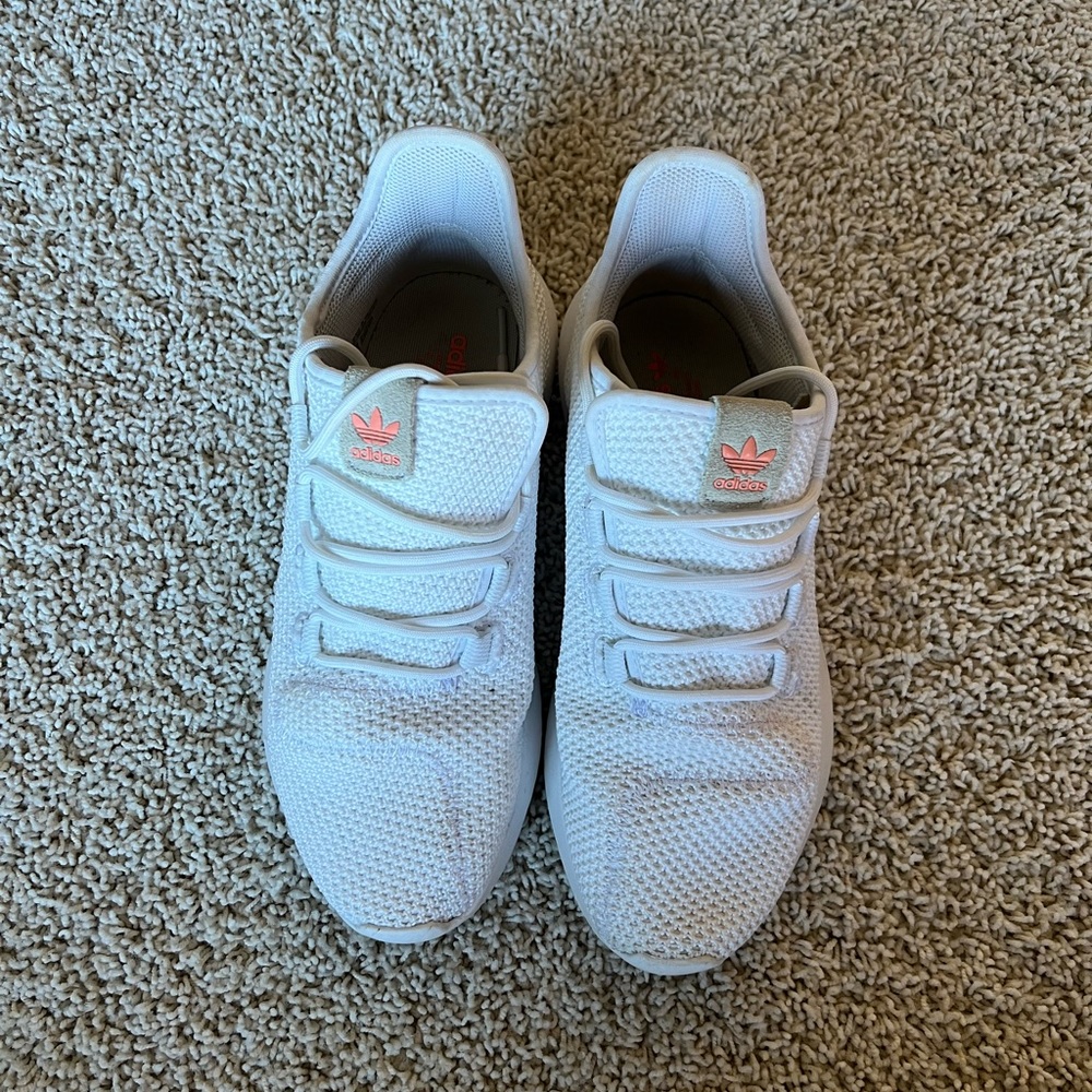 Adidas tennishoes